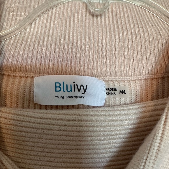 Pinkblush Cream Women's Top - Picture 5 of 7